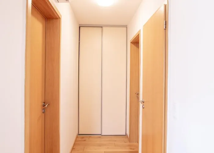 アパート Modern 2-bedroom - Fully Outfitted - Free Parking