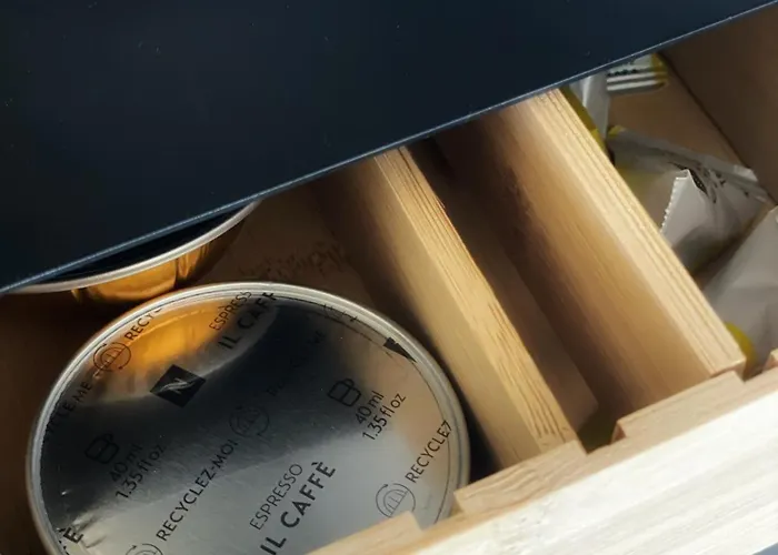 Modern 2-bedroom - Fully Outfitted - Free Parking アパート