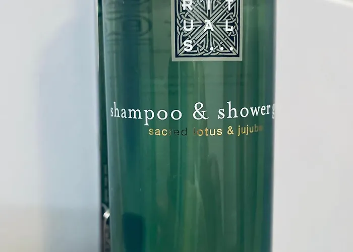 Appartement Modern 2-bedroom - Fully Outfitted - Free Parking Bratislava