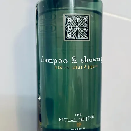 Apartmán Modern 2-bedroom - Fully Outfitted - Free Parking Bratislava