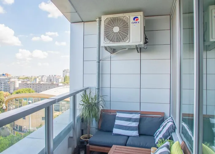 Apartmán Modern 2-bedroom - Fully Outfitted - Free Parking Bratislava